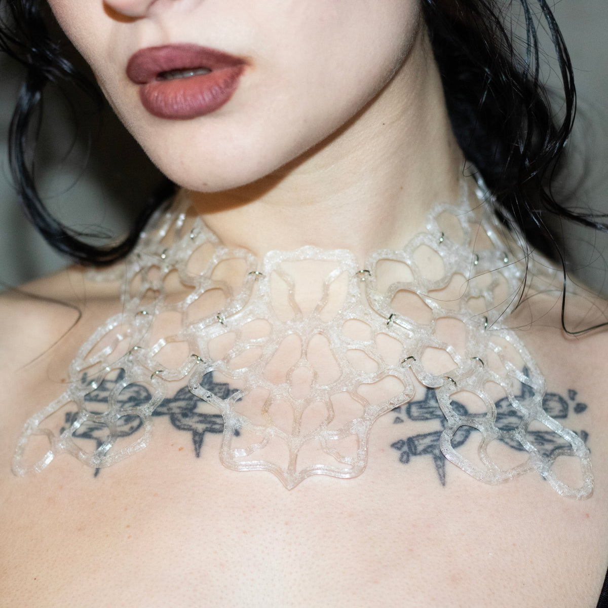 Pieza de cuello "transparencia"