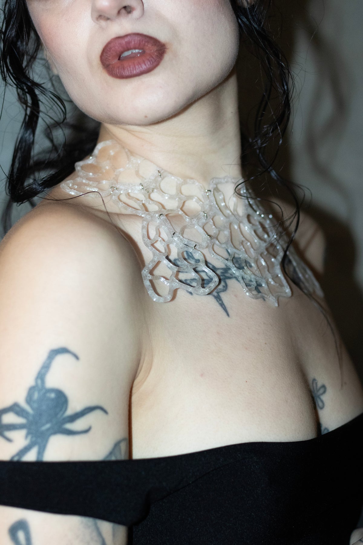 Pieza de cuello "transparencia"