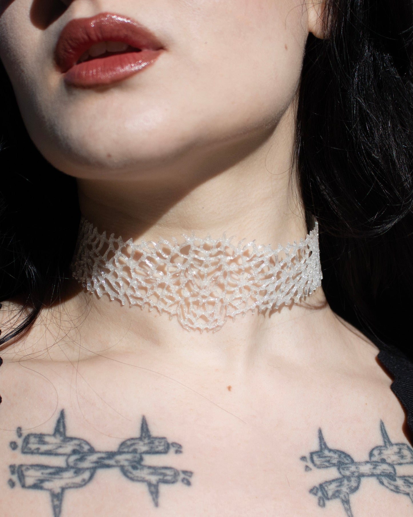 Roots Choker